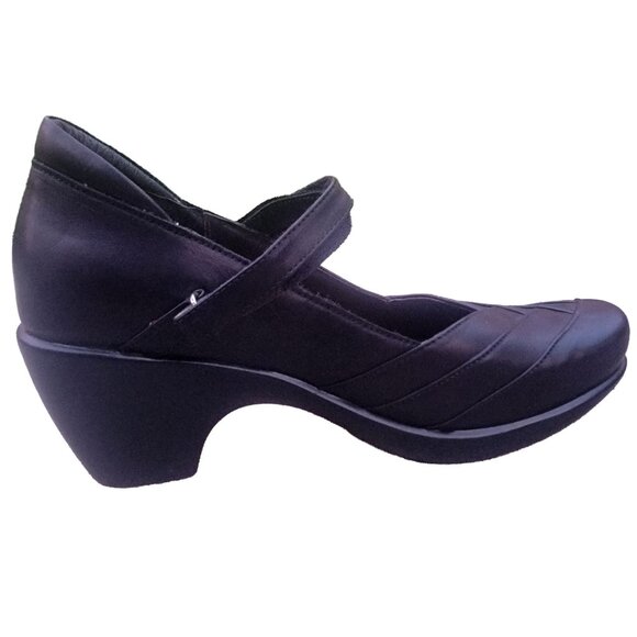 Naot Mary Jane Black Smooth Leather Pump Layered Vamp Adjustable Strap 38 - Picture 7 of 9